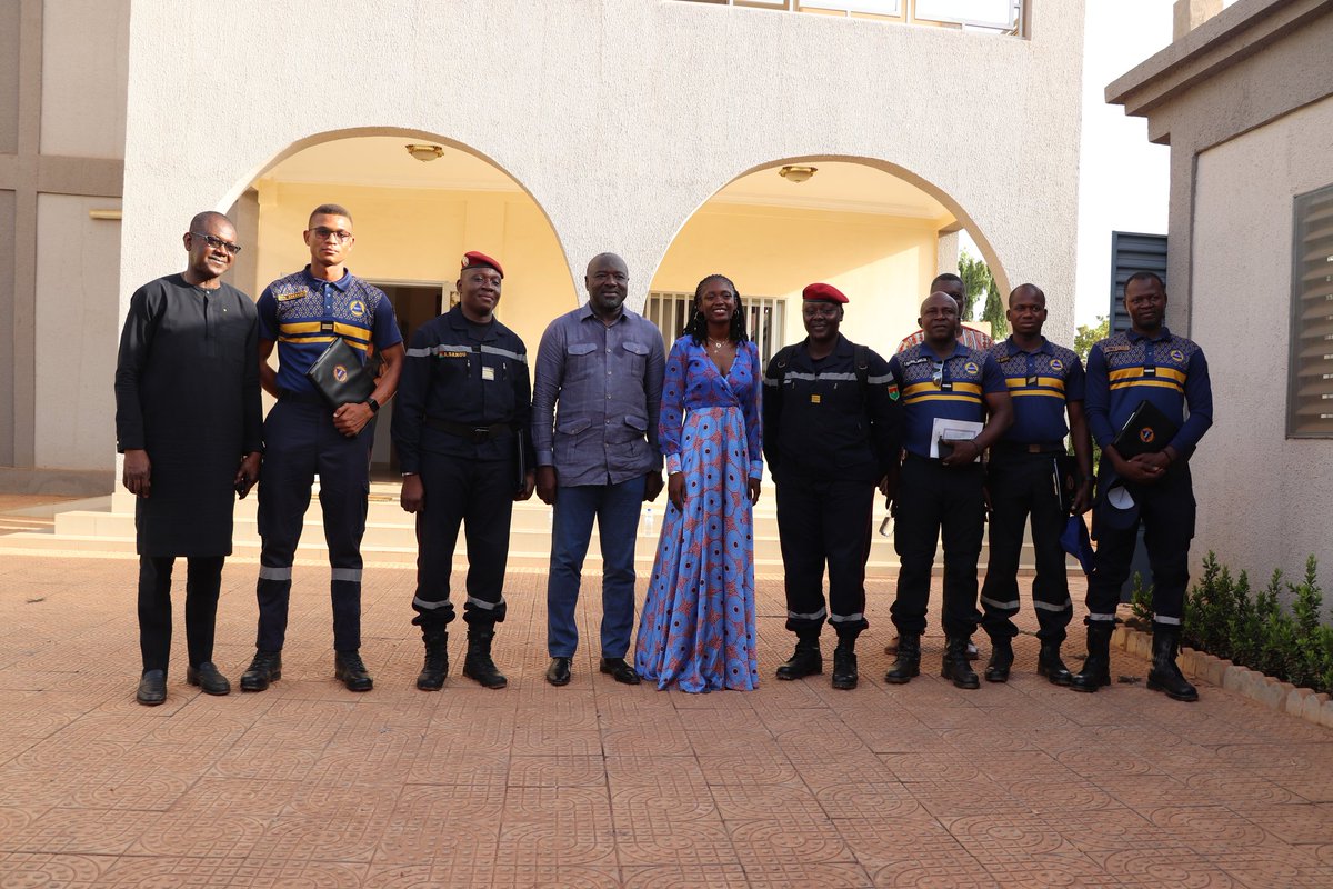 FSscid's tweet photo. La Fondation SScID s’engage dans l’accompagnement des jeunes chercheurs à la réalisation de leurs projets: Dr Myriam Millogo - Enseignant/Chercheur à l’Ecole Polytechnique de Ouagadougou a inauguré la série de Conférences “#ScienceMoi”avec brio. https://t.co/bPTmggUJVs