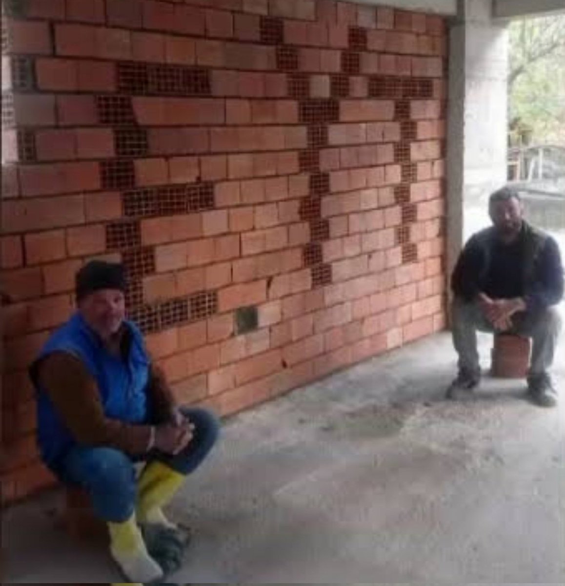 Dostlar artık çok yoruldum yıprandım bıktım 
Yıllardır gerek mitinglerde basın açıklamalarında toplantılarda standlarda gerekse sosyal medyada elimden gelenin en iyisini yapmaya çalıştım 
Artık Tweetera veda zamanı geldi  
Demiyorum mücadeleye devam ediyorum 😎
#99ÖncesiNeyseO