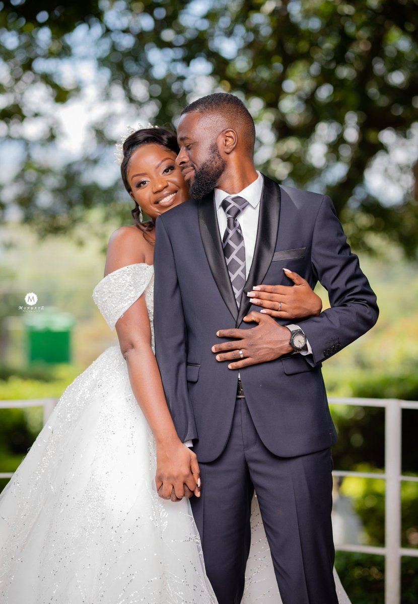 Your Avon Plug tweet media