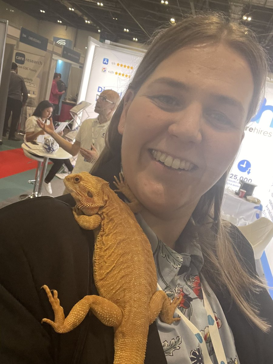 IHSCM ๐๐๐ณ๏ธโ๐ (@ihm_tweets) on Twitter photo @ResHomeCareShow <a href="/ouranimalworld1/">Our Animal World</a> Our Operations Manager, Jade, had the pleasure of meeting Frankie. Sheโs a great conversation starter. <a href="/JadeIHM/">Jade (She/Her) ๐๐๐ค๐ณ๏ธโ๐๐๐บ๐ฆ</a> @ResHomeCareShow <a href="/ouranimalworld1/">Our Animal World</a> Our Operations Manager, Jade, had the pleasure of meeting Frankie. Sheโs a great conversation starter. <a href="/JadeIHM/">Jade (She/Her) ๐๐๐ค๐ณ๏ธโ๐๐๐บ๐ฆ</a>