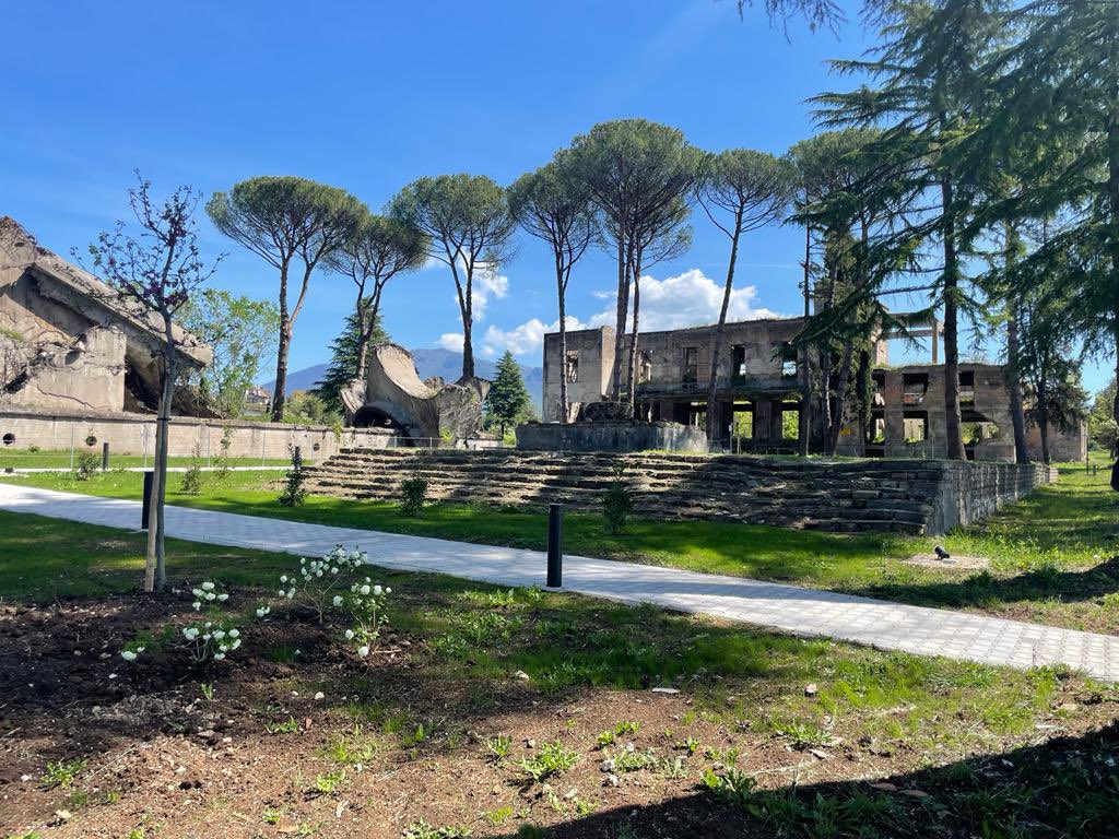 assoaeroarma's tweet photo. Notizie da A.A.A. - #AviatoridItalia 🌟
✅ #27aprile Il Presidente Nazionale #GiulioMainini a #Guidonia per partecipare all’inaugurazione della Direzione Superiore Studi ed Esperienze #DSSE
#Guidonia
#AeronauticaMilitare100 https://t.co/PmxGVTH7FD