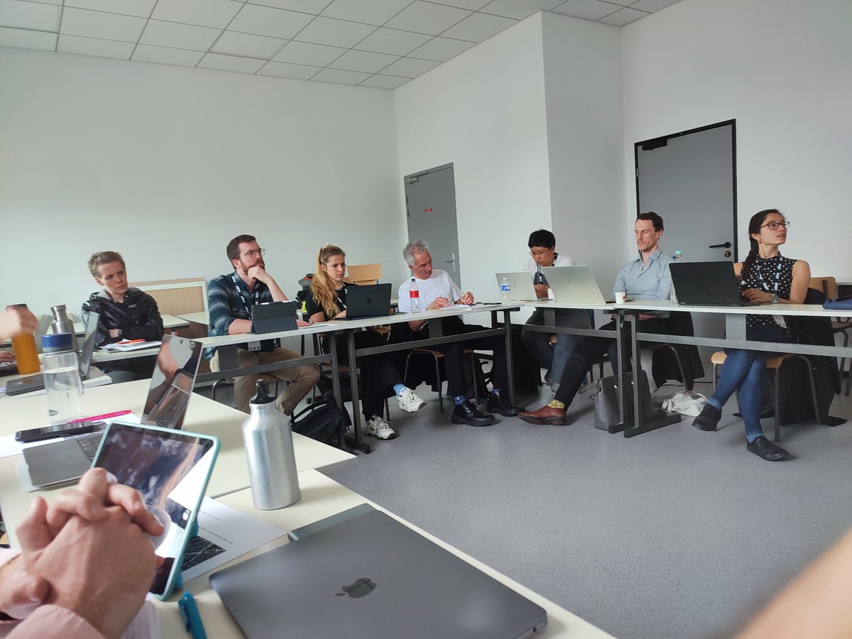 2nd day of our workshop on "political communication and policy-making" with <a href="/AnaInesLanger/">Dr. Ana Ines Langer</a> at #ecprjc23 in Toulouse. Great papers, great discussions and great people.