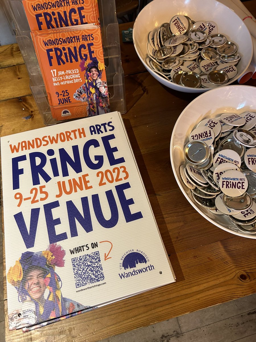 Happy faces at the publicity launch event of @WAFfringe 2023.

Come and watch my Sanskrit opera 'Gaṅgā'!

TICKETS ARE AVAILABLE NOW
wandsworthfringe.com/whats-on-2023/…

#WAF2023 #wandsworth #sanskritopera #chamberopera #operasinger #ganga #london