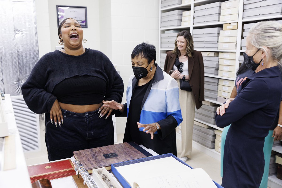 LibnOfCongress's tweet image. "Is it your birthday, girl?
'Cause you lookin' like a present..."
From your friends at the @librarycongress - Happy Birthday @lizzo!!!
Thank you for your talent, your artistry, your beauty and most importantly for making "history freaking cool."