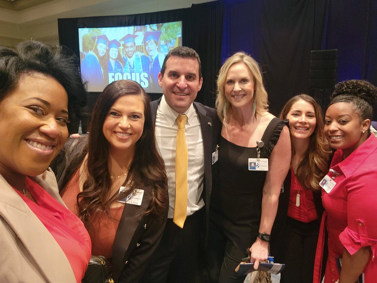 Fallon Graham tweet media