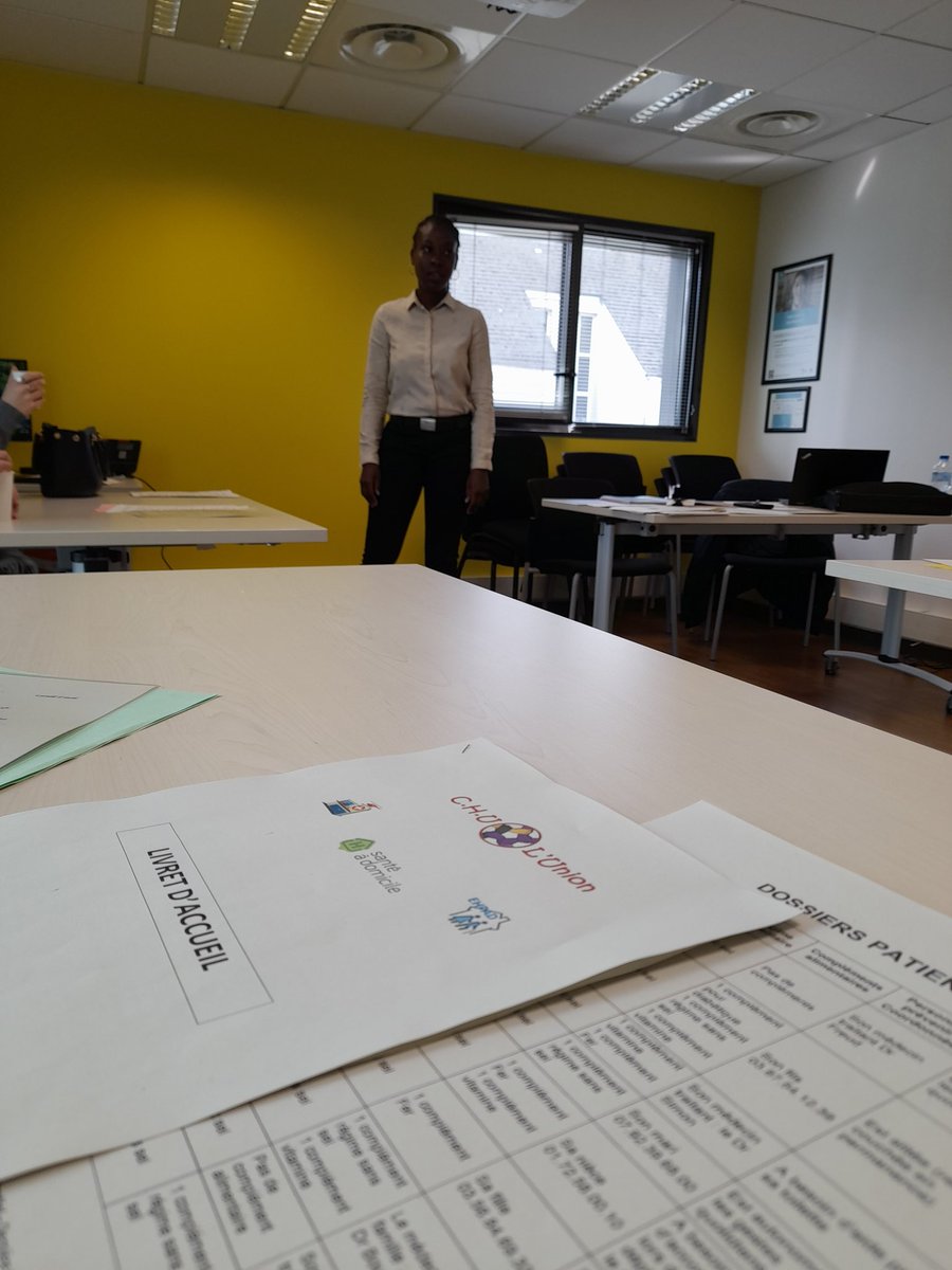 Au @Poleemploi_Ndie de #Gisors dans le cadre de la semaine du #soin et de la #santé Laetitia a animé son premier Atelier Détection de Potentiels sur le secteur de la #santé.
Des demandeurs d'emploi ravis 🥰 À suivre... 😃