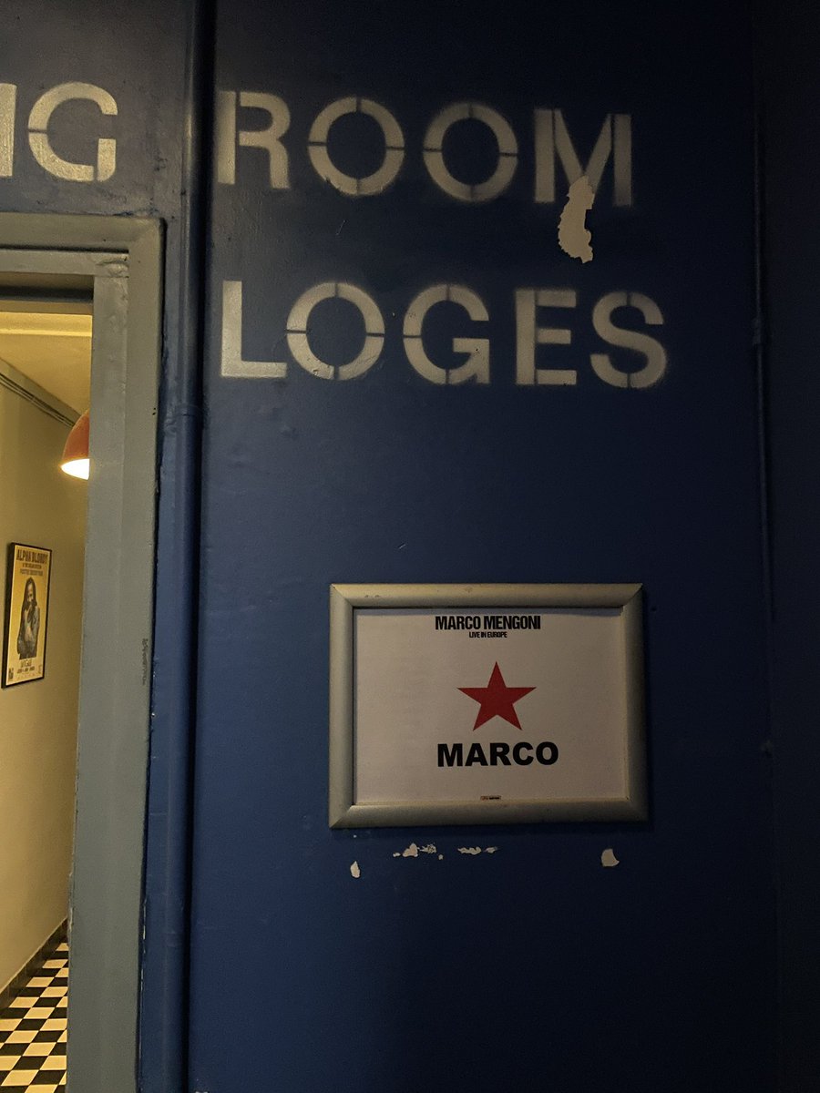 mengonimarco's tweet photo. Qui un altro copy in francese 🇫🇷

#Eurovision2023 #materiaPRISMA https://t.co/SbSjLiZ4eW