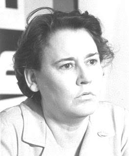 bertha_ledea's tweet photo. Casa de las Américas es una institución cultural fundada en La Habana, Cuba, el 28 de abril de 1959 (Ley N.º 229).  Busca estimular la producción e investigación culturales. Además, difunde el material artístico y literario de América y el Caribe. Su fundadora Haideé Santama ría. https://t.co/gsykALIr1U