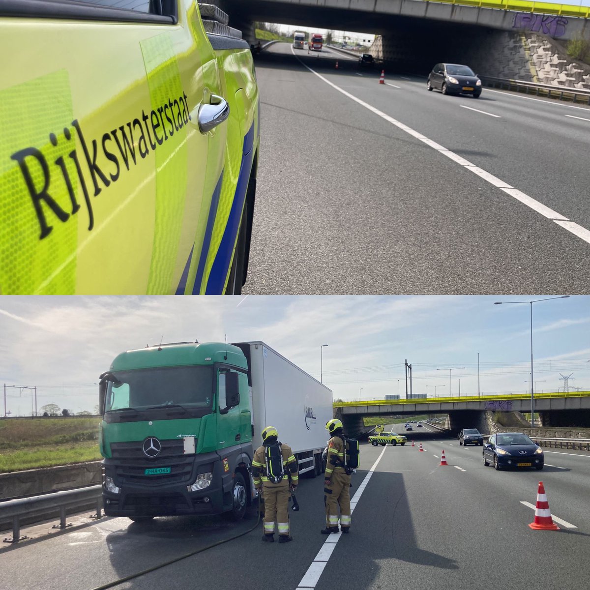 Wis_TomL's tweet photo. Vrachtwagen vliegt in brand op N2 bij Rosmalen rijstrook drie ❌ https://t.co/HWnmKm0sW4