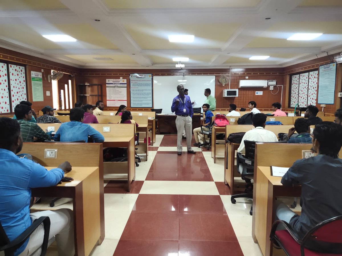eeedrmgr1's tweet photo. Department of EEE had organized Seminar on Importance of Core fields and the job opportunities in core industries” on 27-04-2023
The Speaker of the session was Dr. N. Ethiraj, Dean E&amp;T, Dr. M. G. R . Educational and Research Institute. https://t.co/JAXRnOZH7R