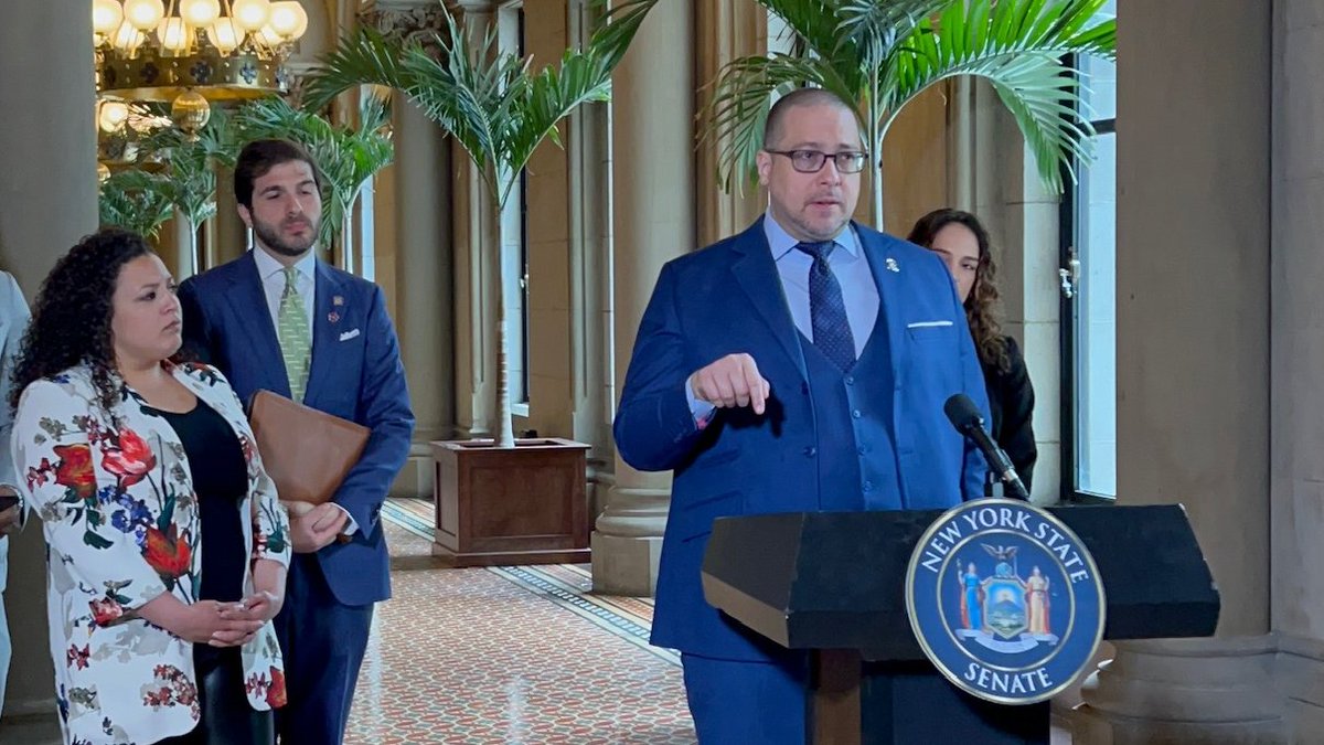 NYCHealthSystem's tweet image. The proposed “Health Equity Stabilization &amp;amp; Transformation Act” will promote greater equity in New York’s health care system. Thank you @NYSenatorRivera for introducing this legislation and advocating on behalf of New York’s #SafetyNet hospitals.