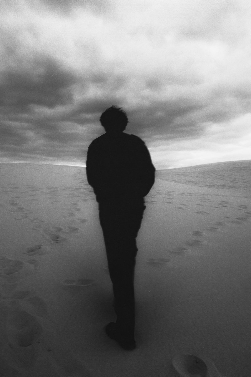 TanguyDlvt's tweet photo. Une silhouette à la Dune du Pilat <3 https://t.co/tO2w7oKLvk