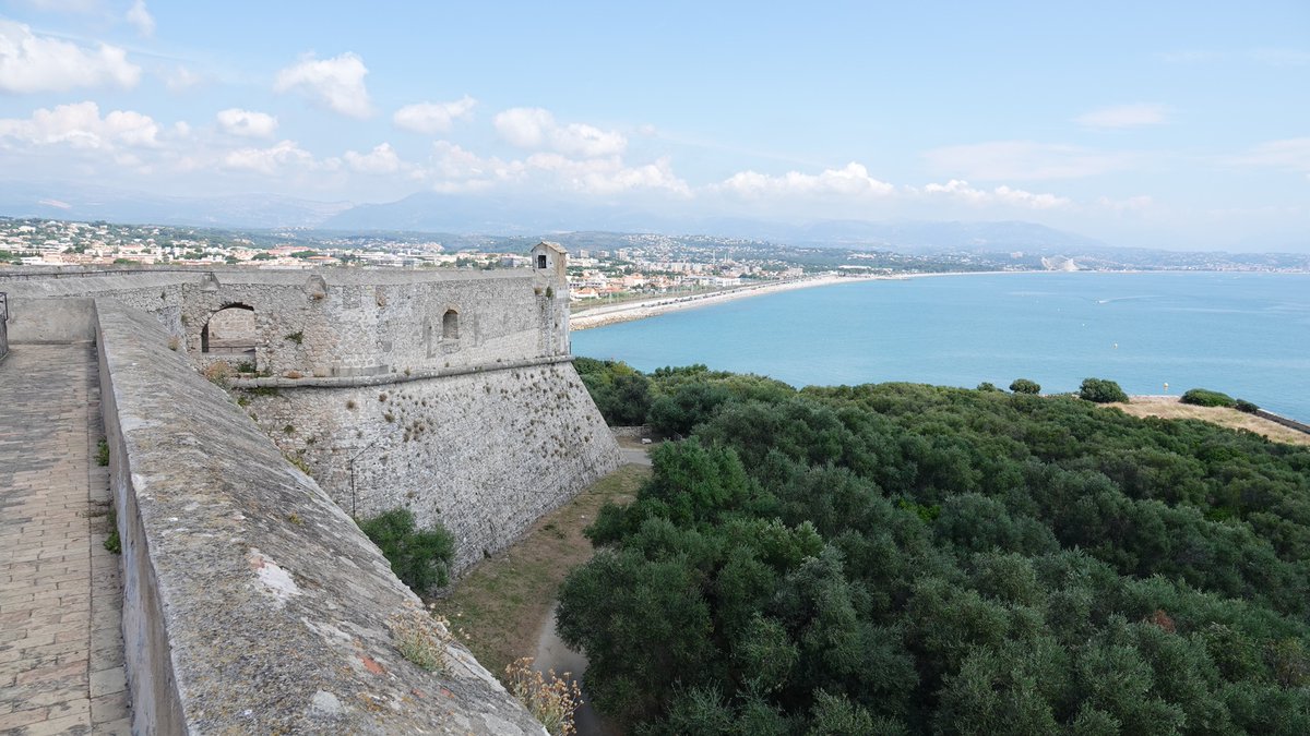 Le Fort Carré d'Antibes, une très belle sortie à réaliser, tellement c'est surprenant
#Antibes #Antibestourisme #AntibesJuanlesPins #photodujour #CotedAzurFrance #JeudiPhoto #VisitCotedAzur #Tourisme <a href="/VisitCotedazur/">Côte d'Azur France</a> <a href="/antibes_jlp/">Antibes JLP</a> <a href="/AntibesTourisme/">Antibes Juan les Pins 🌳🌊☀</a>