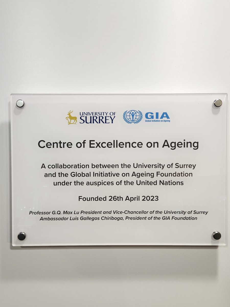 After launching the Center of Excellence on Ageing at @UniOfSurrey ,we are having a fantastic discussion with experts from the UK about the causes that affect healthy ageing & the use of good habits, technology and Artificial Intelligence to improve the quality of life #sdg3