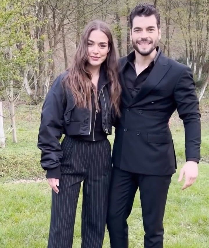 Bensu Soral &amp; Akın Akınözü 💫

#UmRen #Tuzak