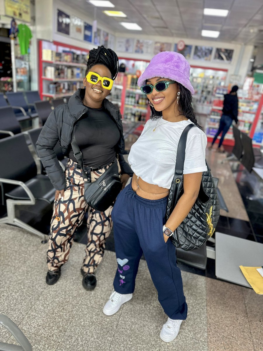 SpiceDianaUg's tweet image. ✈️ Abudhabi 29th , dubai 30th this weekend am with you . Grab the last tickets . It’s party time #simpleman out