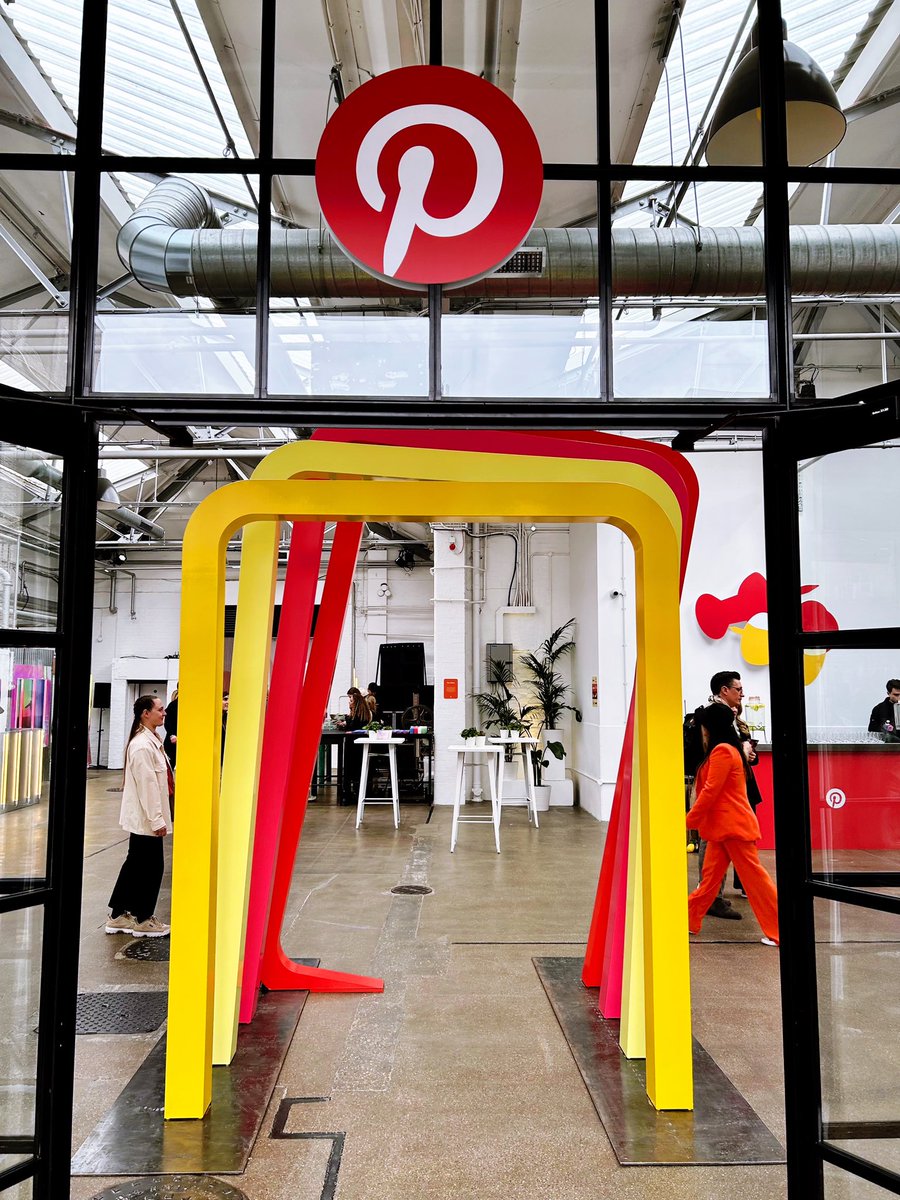 Pinterest UK tweet media