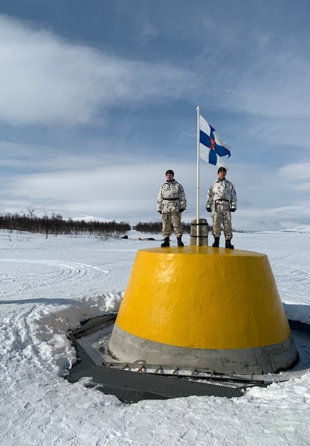 Puolustusministeriö (@defencefinland) on Twitter photo Puolustusministeriön kansliapäällikkö <a href="/Pulkkinen_E/">Esa Pulkkinen</a> puhui veteraanipäivän juhlassa Kilpisjärvellä:
”Muistamme erityisesti veteraaneja ja koko sotiemme aikaista sukupolvea heidän uhrauksistaan. Heidän ansiosta saamme elää vapaassa ja itsenäisessä 🇫🇮.”
🔗defmin.fi/ajankohtaista/… Puolustusministeriön kansliapäällikkö <a href="/Pulkkinen_E/">Esa Pulkkinen</a> puhui veteraanipäivän juhlassa Kilpisjärvellä:
”Muistamme erityisesti veteraaneja ja koko sotiemme aikaista sukupolvea heidän uhrauksistaan. Heidän ansiosta saamme elää vapaassa ja itsenäisessä 🇫🇮.”
🔗defmin.fi/ajankohtaista/…