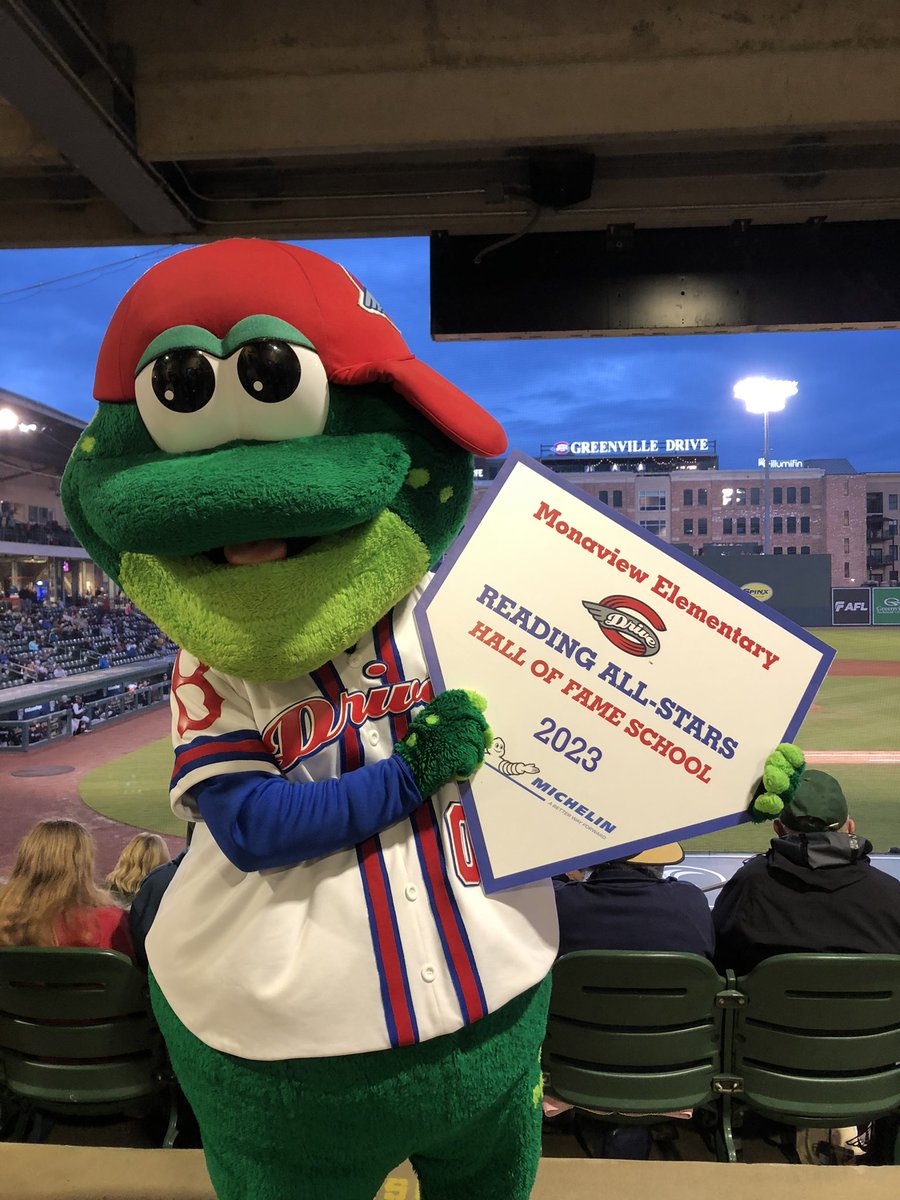 DMQUALLS's tweet photo. MISSI๐ฆN ACCโพ๏ธMPLISHED!
For 6๏ธโฃ consecutive years, 100% of our students have read the required number of books to earn tickets to a @GreenvilleDrive baseball game! Way to go, @MonaviewES!
#MonaviewOnTheMap #MonaviewMoments #gcsSTRONG #ProudPrinciPAL #yeahTHATgreenville https://t.co/S0KmAIudaz