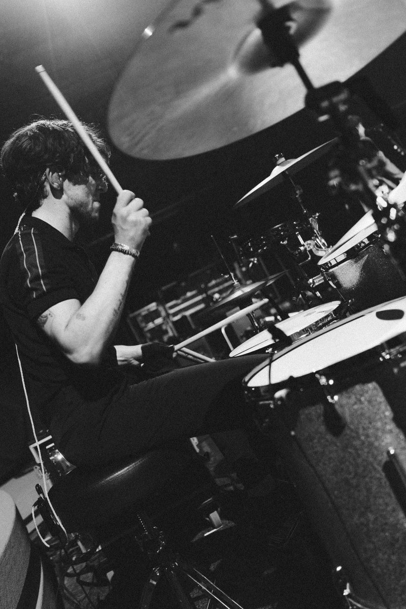 Curing the hangover in Hamburg tonight for gig 3 with @arcticmonkeys - see you at 8pm

📸 <a href="/lewsvans/">Lewis Evans</a>