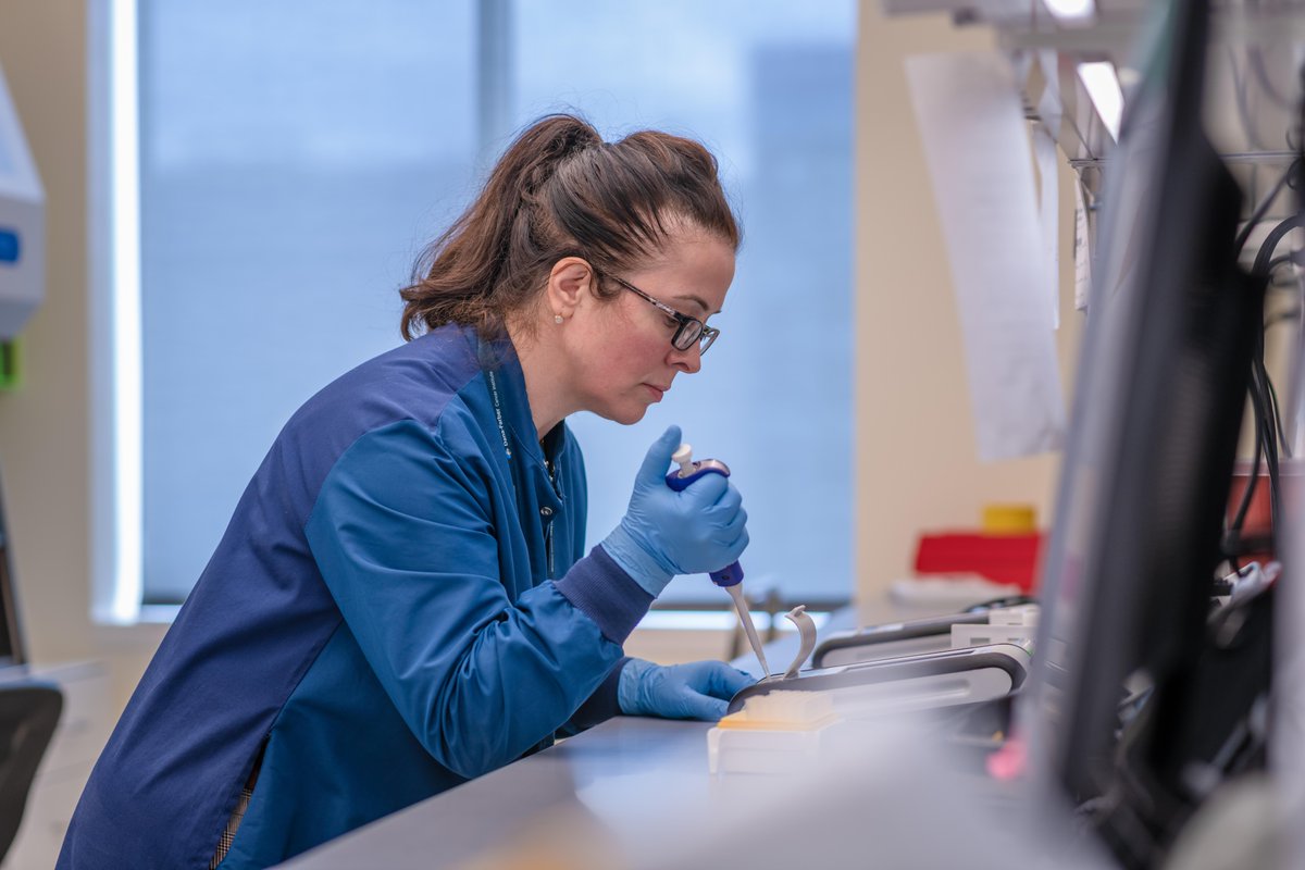 DanaFarber's tweet image. During #MedicalLabProfessionalsWeek, we recognize the tremendous contributions of the lab professionals in our Connell and O’Reilly Families Cell Manipulation Core Facility. 

This team is instrumental in bringing emerging #CellularTherapies to patients in need.