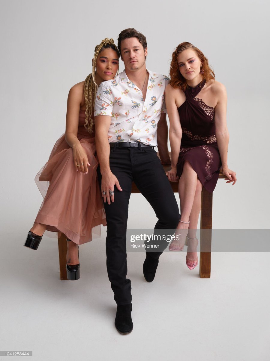 KyleAllen_Daily's tweet image. 📸 || Kyle and the cast of &quot;Space Oddity&quot; Portraits at the Tribeca Festival 2022 #kyleallen #spaceoddity