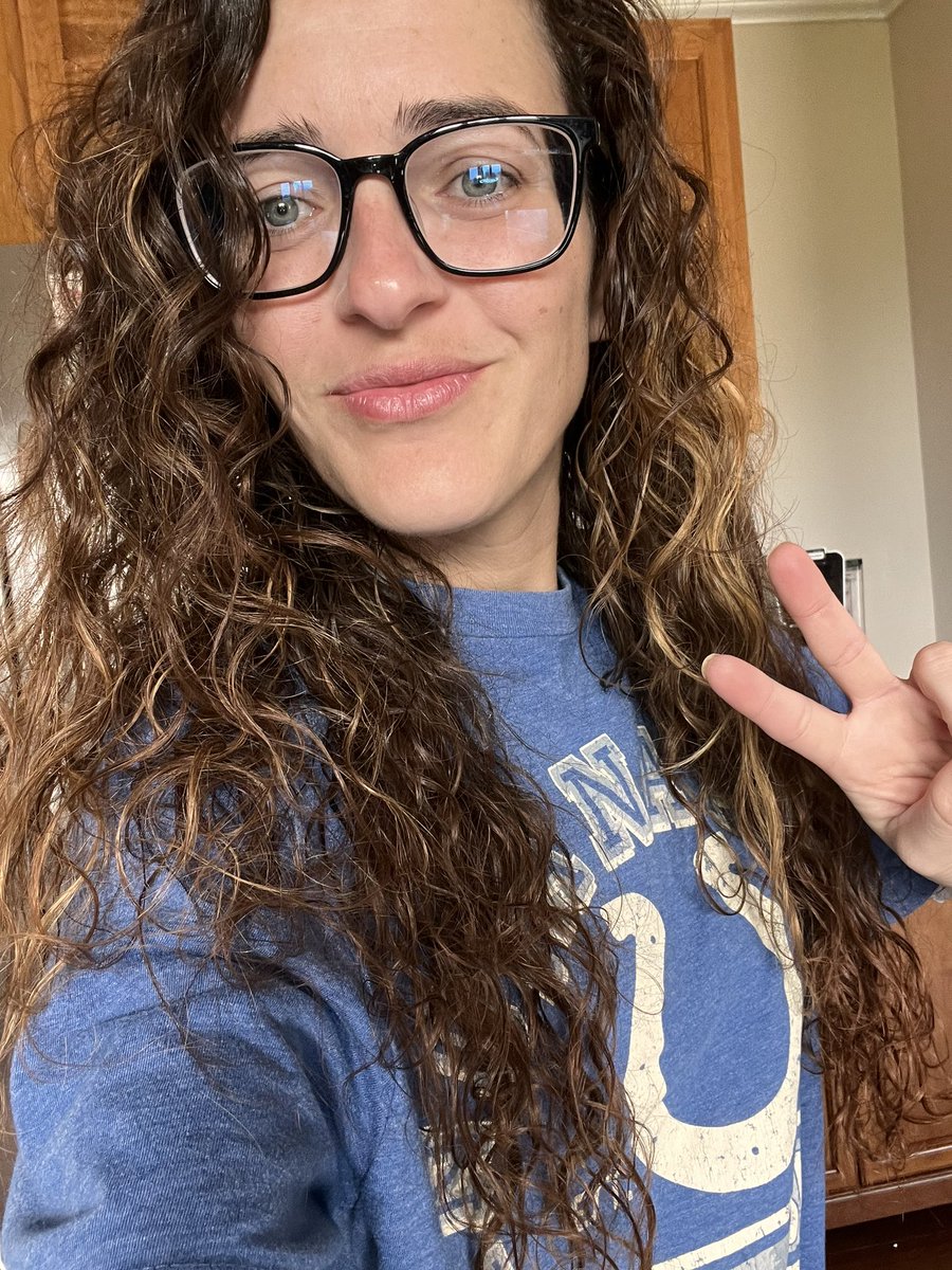 MrsBigSmed's tweet photo. Happy @NFL draft day!! 💙⚪️🏈
#NFLDraft2023 #NFLDraft #ColtsNation #ColtsFootball #Colts #ForTheShoe #football #4thpick #allthehashtags https://t.co/Ml9NbyheZ4