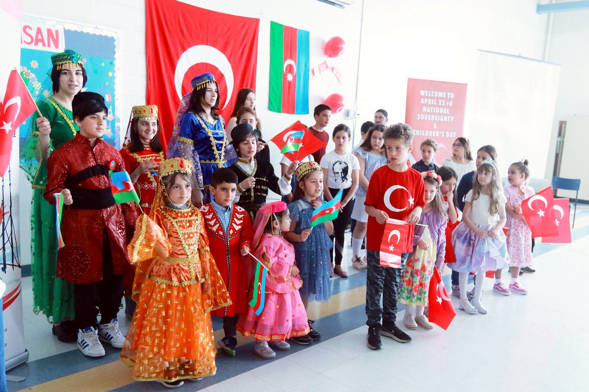 azcanet's tweet photo. Our younger generation of Azerbaijani Canadians from the Karabakh Azerbaijani Language School joined the festive celebration of Turkiye’s Children’s Day at the Atatürk Turkish School in Ottawa. 

Always a joy to see the growing communities together🇦🇿🇹🇷 https://t.co/4sU8V2UBTM