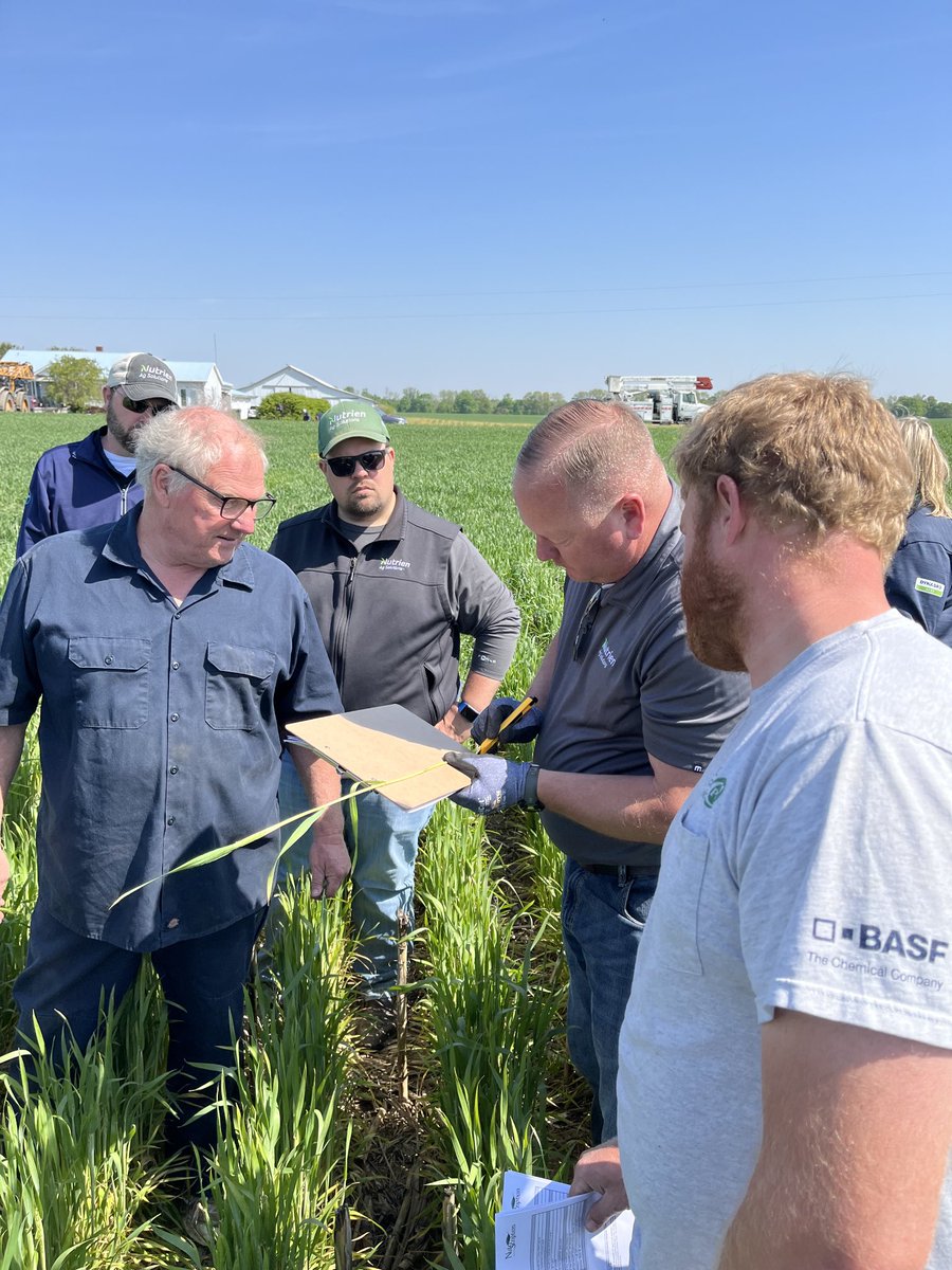 Great day in East Ky learning / teaching crop consultants and growers about Dyna-Gro wheat from J Gillum. Let us know if you need your wheat fields evaluated!  ⁦<a href="/DynaGroSeed/">Dyna-Gro Seed</a>⁩ ⁦<a href="/NutrienAgRetail/">Nutrien Ag Solutions</a>⁩