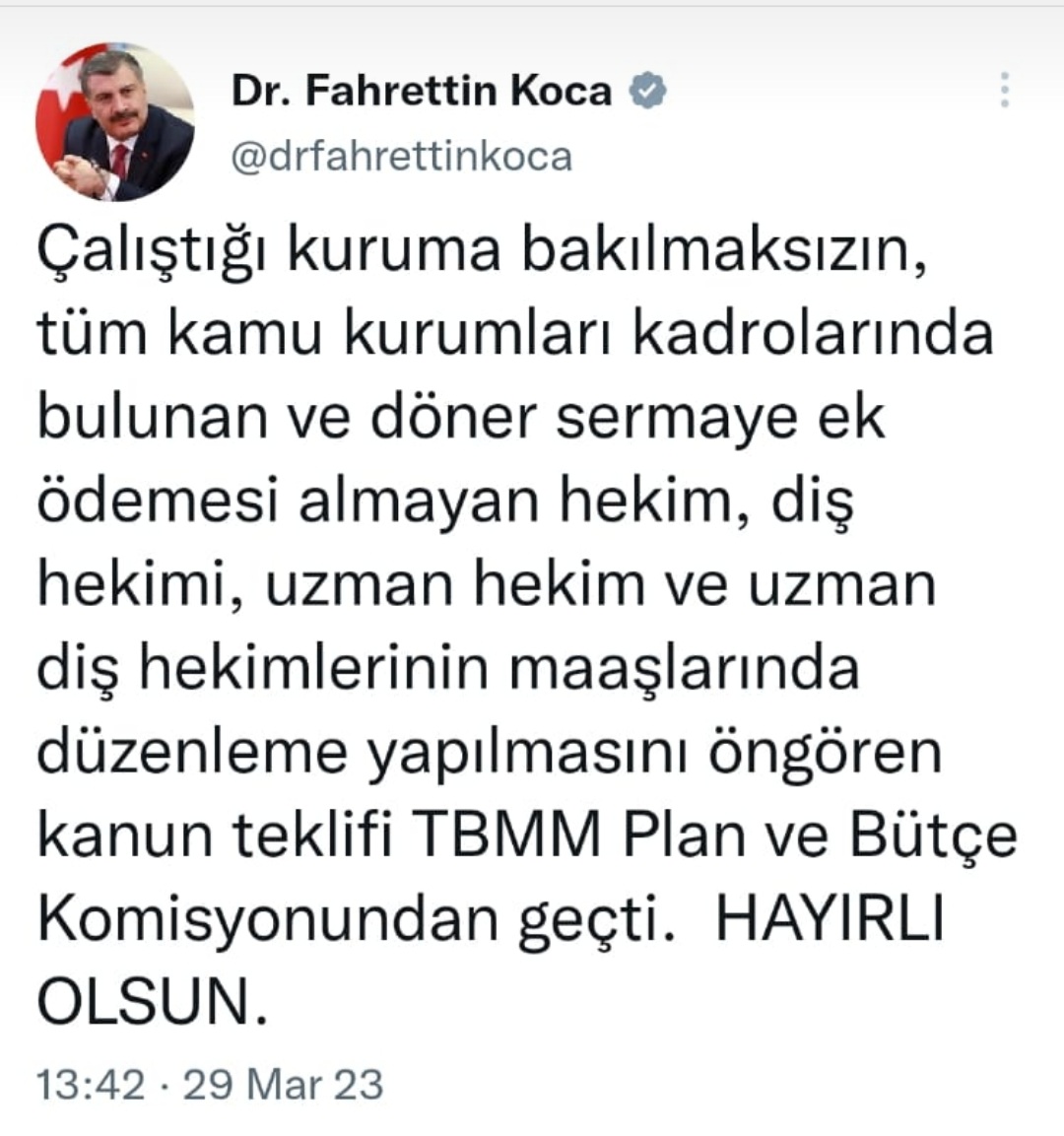 OguzxDemir's tweet photo. Toplu görüşmeler sağlık meslek mensupları icin birleştirici kararlar ile yürümeli, 
Ayrımcı sendikal ifadeleri,Sağlık profesyonellerinin ekip ruhuna zarar veren ,kurumsal,ünvansal iyileştirmeleri red ediyoruz. 
@sbdcsplatform 
@saglikperrsonel 
@turksagliksengm https://t.co/Bv7va9T9eg