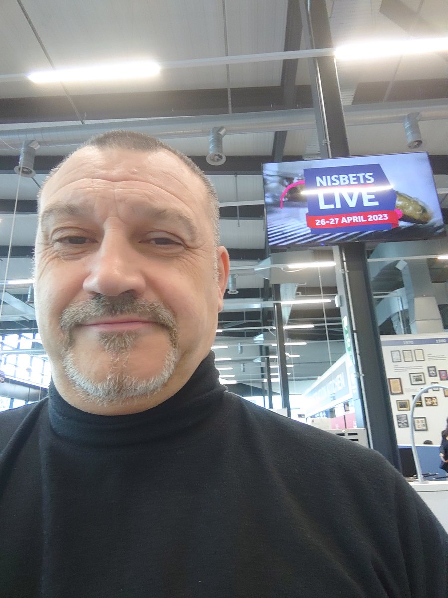 Having a good day in Bristol @ <a href="/Nisbets/">Nisbets</a> Live show