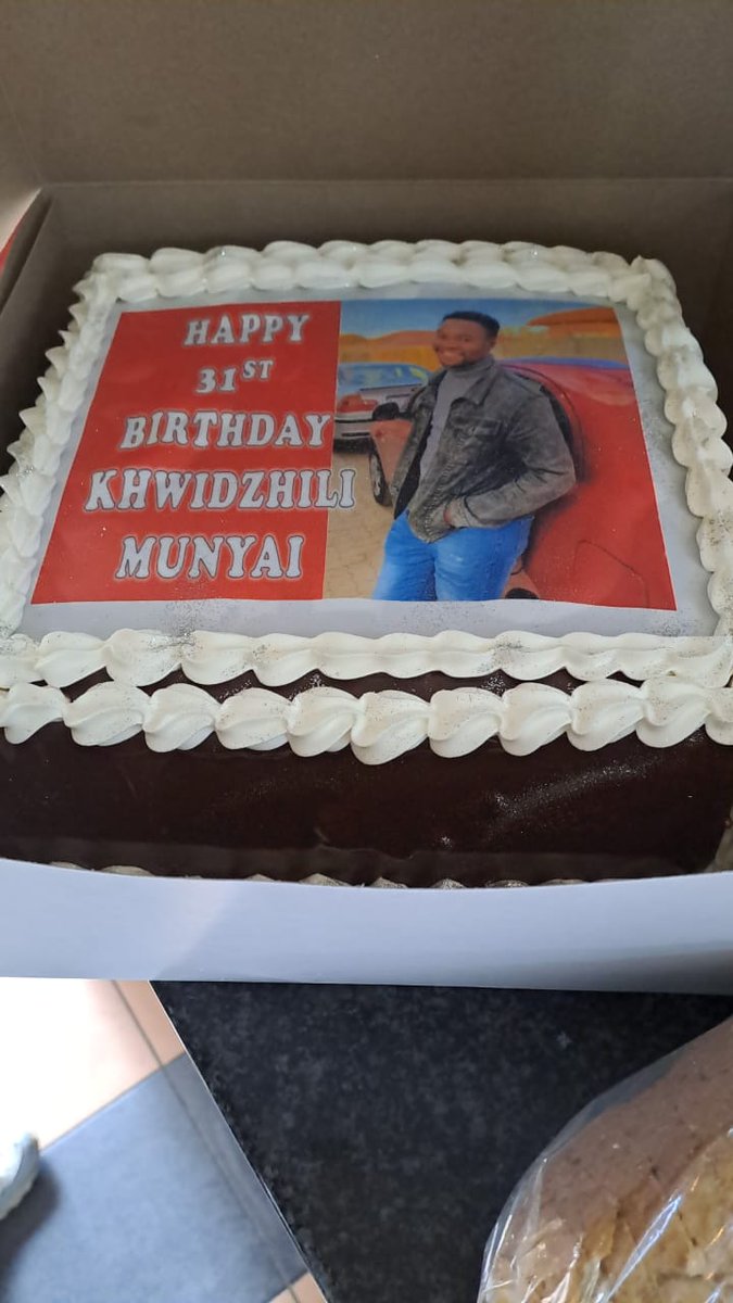 deep_renzo's tweet photo. Sanga misi rirothe nga hafha kagiso kha Mbekanyamushumo ya #Dziaorowa326pm na @shandu_vele @Ticoliphadzi na Mubveledzi @Rendys123 Musumbuluwo u swika Lavhutanu kha @Phalaphala FM duvha la vhudi la mabebo kha Khwidzhili Dakalo Munyai uva Mukondeni #Azisheeeeeeeee🎵🎼🎶📻🎙️🎧🔥🕺🏿💃🏿 https://t.co/49FDfOYj7G