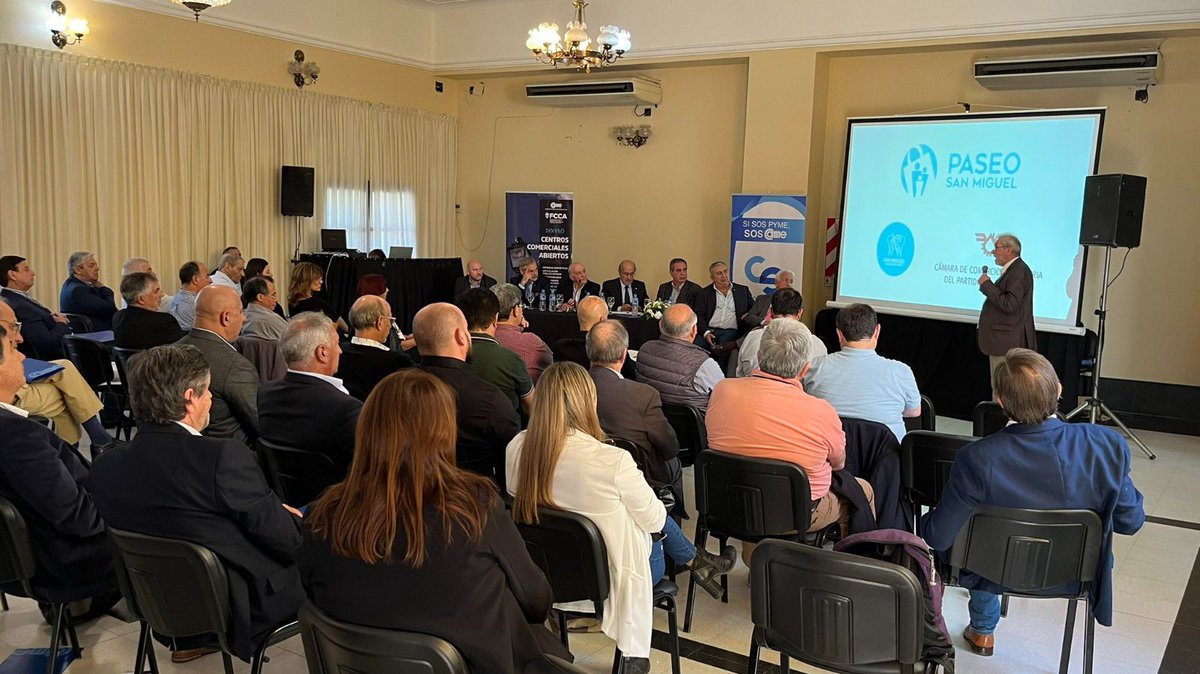 Directivos de la CEM participan del #EncuentroFederalPyme de <a href="/redcame/">CAME</a> en Tucumán <a href="/FETucuman/">fetucuman</a>. Junto a dirigentes gremiales empresarios de todo el país se realizaron talleres sectoriales orientados a tratar problemáticas y temas específicos de las pymes