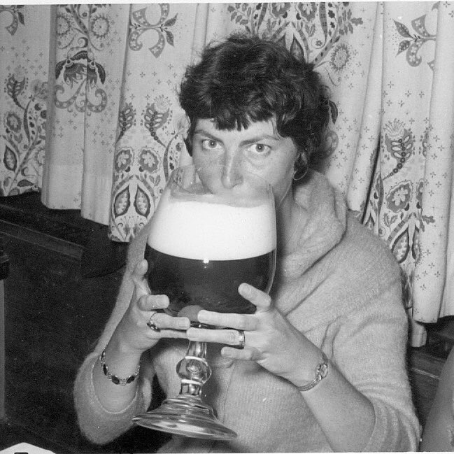 RobFromMonroe's tweet image. Mom would be 90 today if she hadn’t left us 6 yrs ago.
With Dad still around, her memory is so clear, I find myself smiling all the time. 
So, raise a glass to the funniest person in the room &amp;amp; the person who enjoyed life just a little bit more than everyone else.
HBD Mom! 🎉