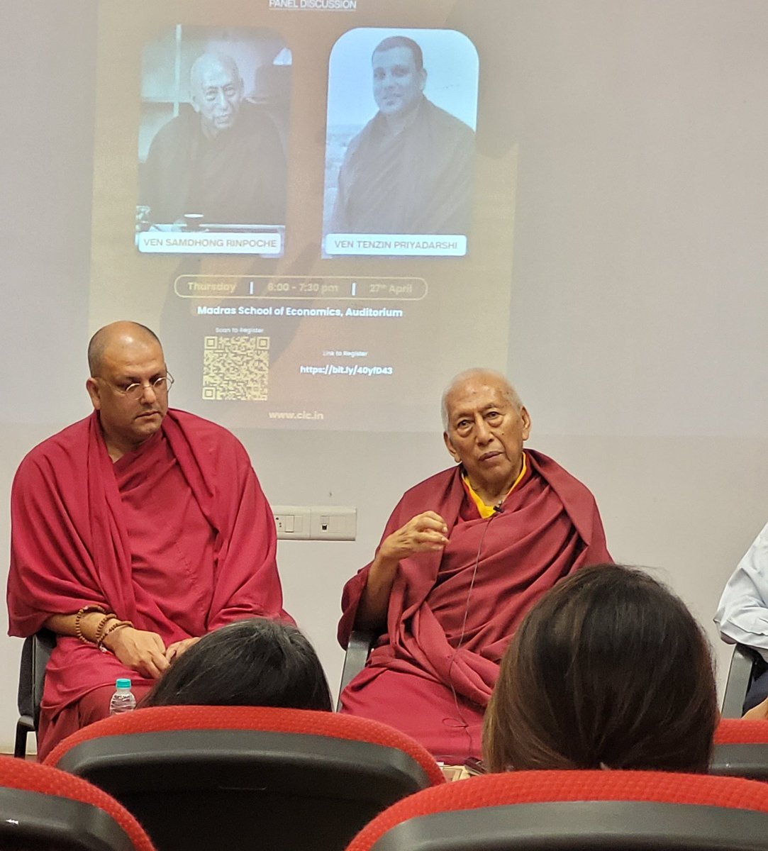 Van Samdhong Rhinpoche and Ven Tenzin Priyadarshi discussed the role of religion in promoting harmony. @GopalSri #ReligionAndPeace #InterfaithDialogue #Harmony #Spirituality #Enlightenment