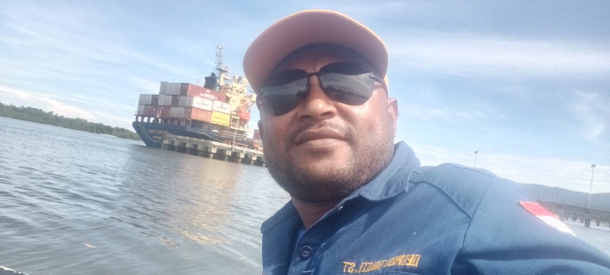 Desmon Tanati tweet media