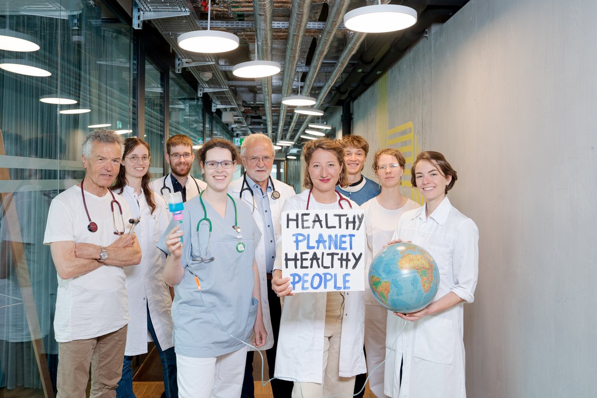 Klimaschutz ist Gesundheitsschutz! Heute wurde das Gesundheits-Komitee für ein JA zum Klimaschutz-Gesetz lanciert. Die Klimakrise ist die grösste existierende Bedrohung für die menschliche Gesundheit und schon heute ein medizinischer Notfall -  auch für die Schweiz.