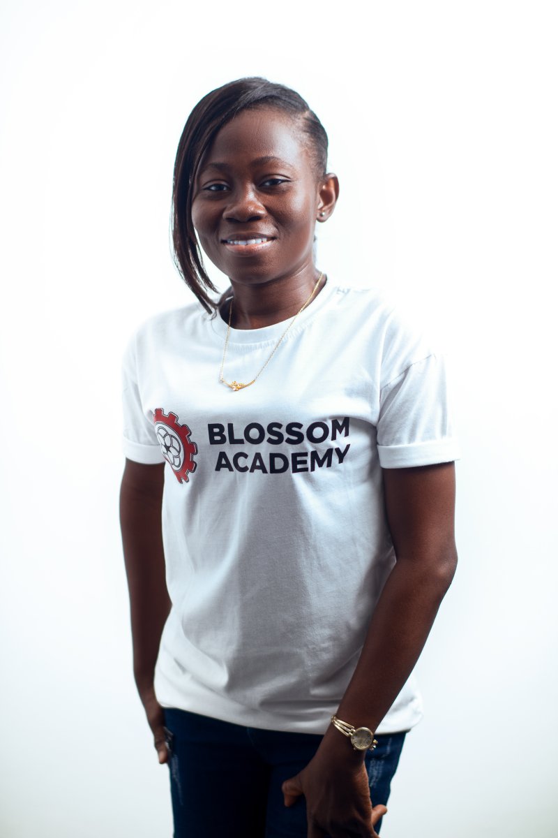 blossomacademy_'s tweet image. #BlossomAlumnaeSpotlight. Meet Perpetual Koranchie. She has a background in Natural Resources Management from KNUST.

Sign up for our programs here: lnkd.in/gdaSQtwh
#TheFutureIsData #DigitalAfrica #Talent4Startups #fellowshipprogram #dataanalytics