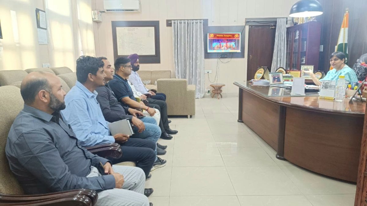dcsambaoffice's tweet photo. Pleased to announce the launch of Temple Management System online portal for Baba Shivo Goran Ji, Narsingh Dham Mandir &amp; Baba Chambliyal temples in #SambaDistrict. 
The system will streamline temple operations &amp; bring transparency &amp; efficiency #TempleManagementSystem 

@diprjk https://t.co/BnthiIFUp8