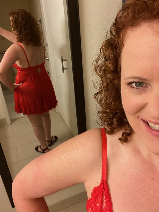 https://t.co/CLU5Cn4B4o<a href="/tag/lingerie"class="tags"><span>#lingerie</span></a><a href="/tag/redhead"class="tags"><span>#redhead</span></a><a href="/tag/summerfun"class="tags"><span>#summerfun</span></a><a href="/tag/milf"class="tags"><span>#milf</span></a>