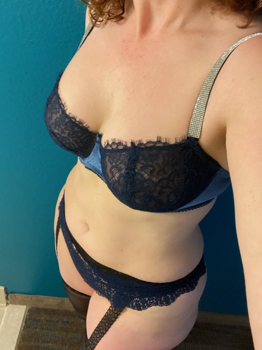 https://t.co/CLU5Cn4B4o<a href="/tag/lingerie"class="tags"><span>#lingerie</span></a><a href="/tag/redhead"class="tags"><span>#redhead</span></a><a href="/tag/summerfun"class="tags"><span>#summerfun</span></a><a href="/tag/milf"class="tags"><span>#milf</span></a>