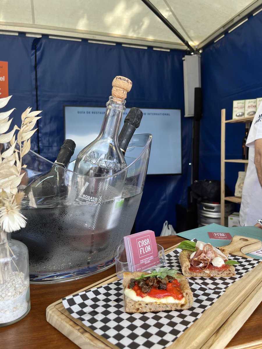 PalmaBoatShow's tweet image. Te traemos las tapas más increíbles de la mano de @tapalma ✨

De 13h a 15:30h ven a probarlas y ¡espera que hay más! de 18h a 20h podrás disfrutar de un buen cóctel #CoctelTaPalma 👏🏼

#PIBS23