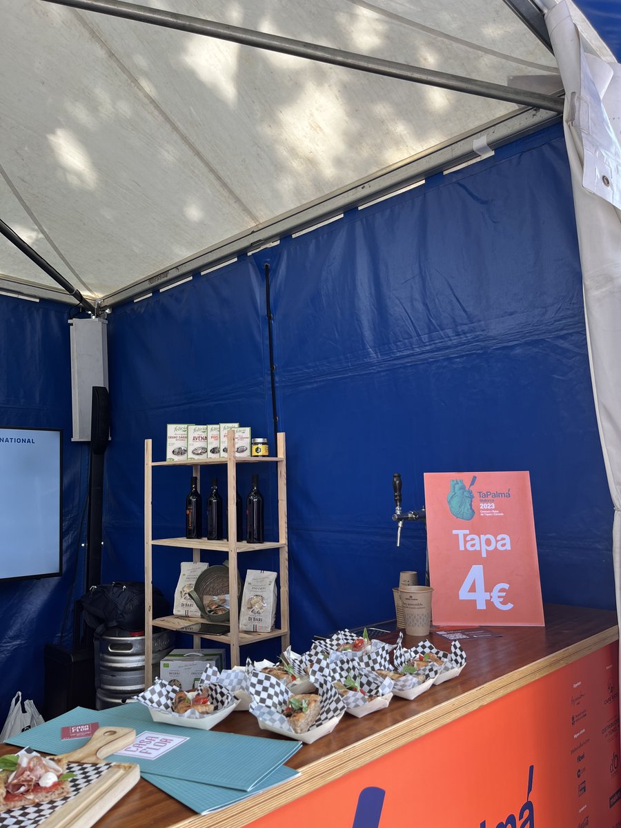 PalmaBoatShow's tweet image. Te traemos las tapas más increíbles de la mano de @tapalma ✨

De 13h a 15:30h ven a probarlas y ¡espera que hay más! de 18h a 20h podrás disfrutar de un buen cóctel #CoctelTaPalma 👏🏼

#PIBS23