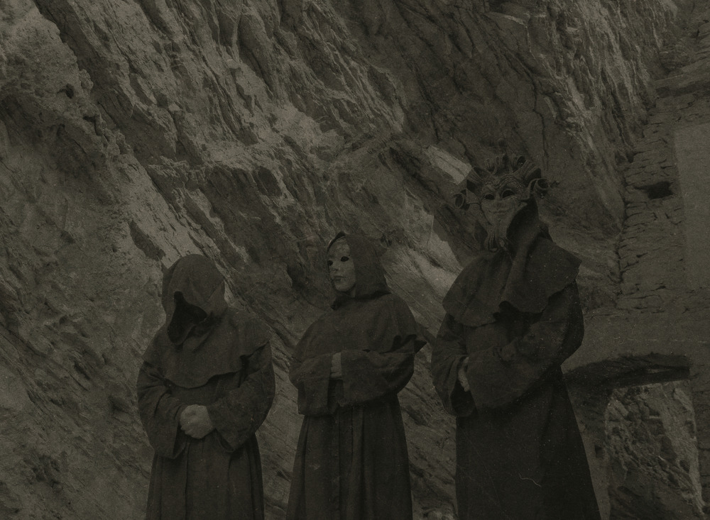 Interview | As their epic Triade trilogy draws to a close, <a href="/AmpWorship/">D Bowes</a> spoke to Berg and Fluss of Swiss black metallers Aara to discuss its creation. echoesanddust.com/2023/04/berg-a… <a href="/DebemurMorti/">Debemur Morti Productions</a>