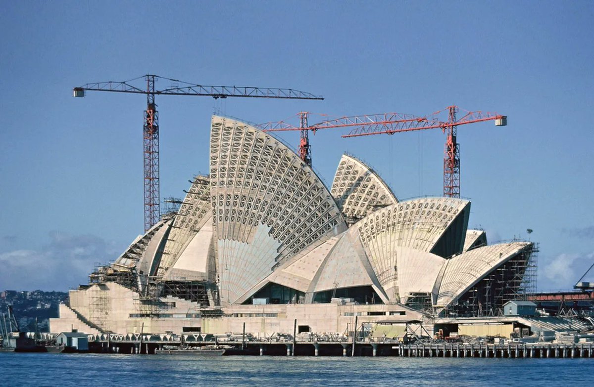 archinerds's tweet photo. Sydney Opera House under construction in 1966, Jørn Utzon. 
#architecture #archinerds  https://t.co/ASznreVh9j https://t.co/IsUTwQFElT