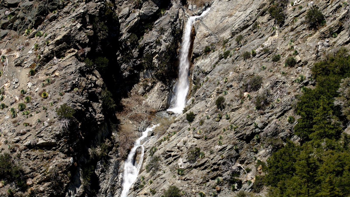 Stu_Mundel's tweet photo. Gosh darn it I never posted our trip to the Lytle Creek… the #KnobFire and some pretty along the way!! #SkyFox @FOXLA https://t.co/jiSJ2vqtEs