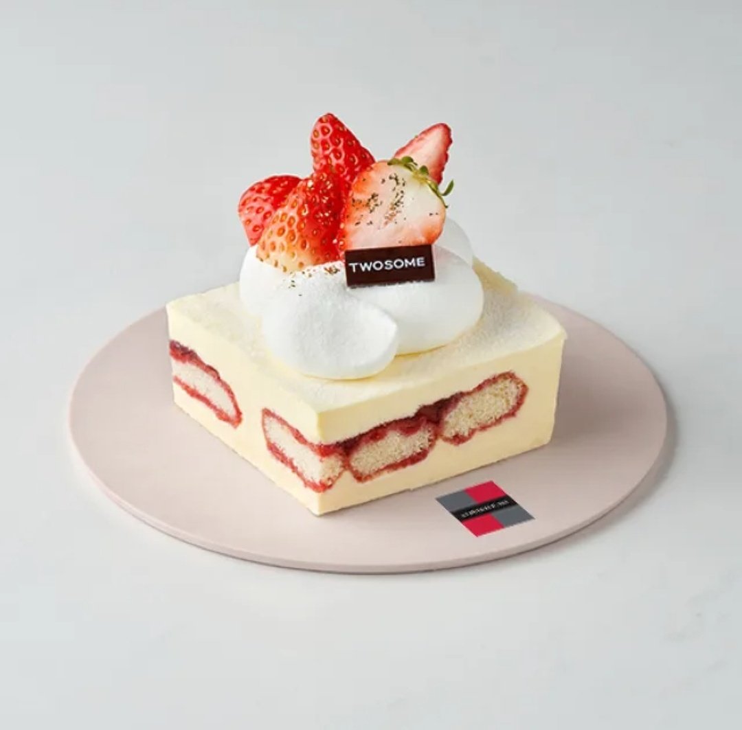 gyu_planet's tweet photo. 🎉성규의 35번째 생일을 축하합니다🎉
🍓소중한 성규의 생일을 맞아 여는 rt이벤트!
🍓본 트윗을 리트윗 해주신 분 중 ^4명^에게 투썸 딸기 조각케이크를 보내드립니다🍰
#봄날의_성규야_생일축하해
#Happy35thSungkyuDay
*당발은 4월 30일입니다
성규의 생일을 함께 축하해주세요🥳 https://t.co/mm4Ydb5HQJ