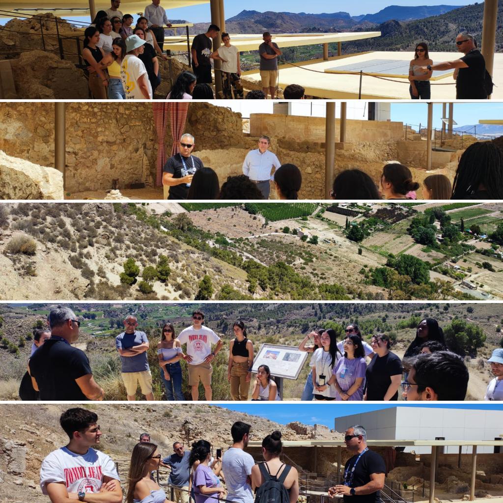 Alumnos #gradoTurismo han tenido la oportunidad de visitar el yacimiento de Medina Siyasa en Cieza y aprender sobre la importancia de conservar nuestro patrimonio cultural mientras lo promovemos como recurso turístico 🏰💼 ¡Una experiencia única que os recomendamos a todos! 🌍✨