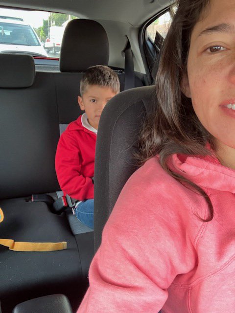 <a href="/aesquinca/">Antonio Esquinca</a> mi hijo es tu fan #1 y me pide enviarte este chiste para #CaminitoAlaEscuela y ganarse si perrito guardián jaja.
1er acto un puerco volador.
2o acto otro puerco volador. 
3er acto otro puerco volador. Como se llamo la función? AEROPUERCO 😂😂😂😂😂
