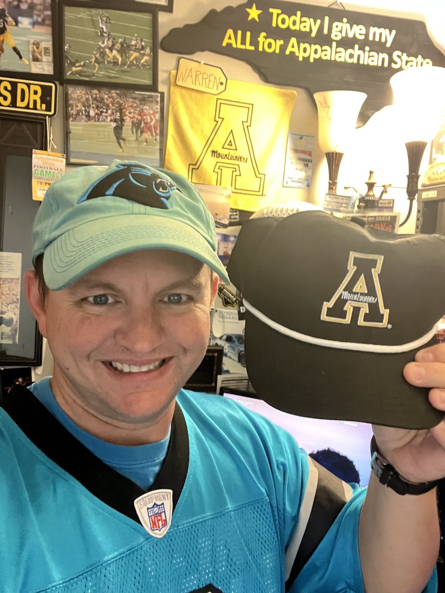 AppStateAlum05's tweet photo. @appstate by a million right @lukecombs Love my new hat from @HouseUnited2 #AppStateNation https://t.co/9YY8xxrTji